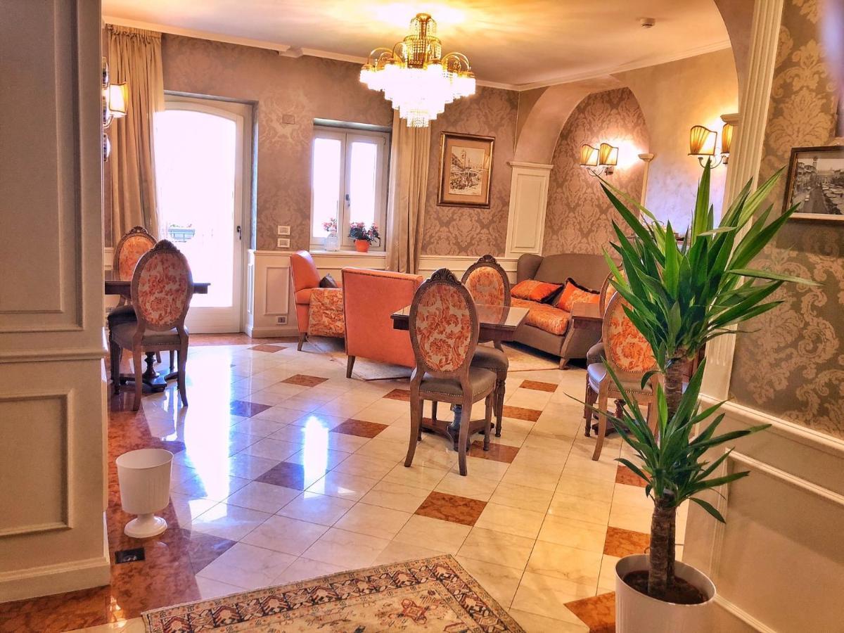 Relais Colle San Pietro Bed & Breakfast Verona Bagian luar foto