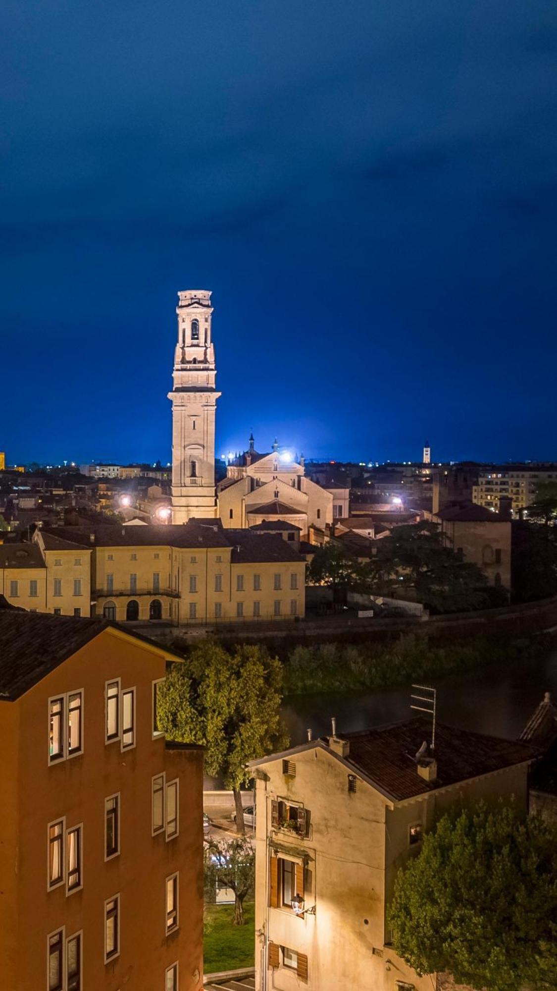 Relais Colle San Pietro Bed & Breakfast Verona Bagian luar foto
