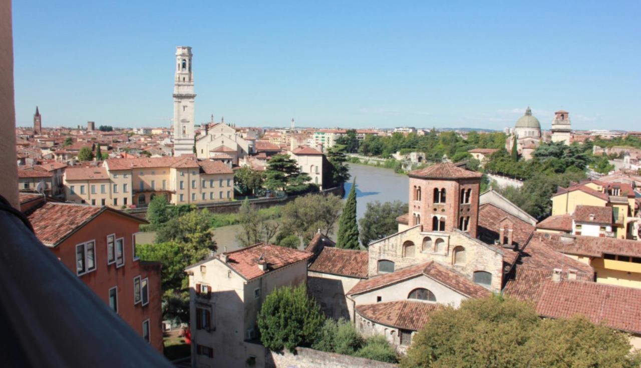 Relais Colle San Pietro Bed & Breakfast Verona Bagian luar foto