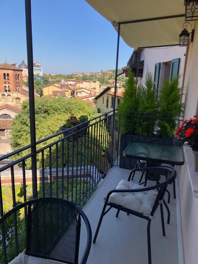 Relais Colle San Pietro Bed & Breakfast Verona Bagian luar foto
