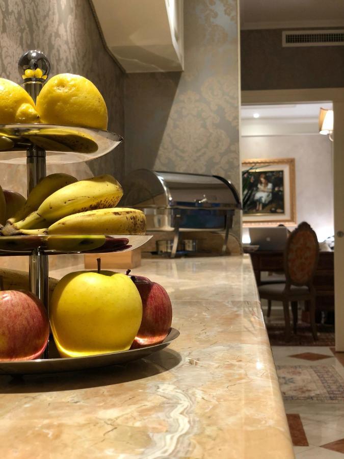 Relais Colle San Pietro Bed & Breakfast Verona Bagian luar foto